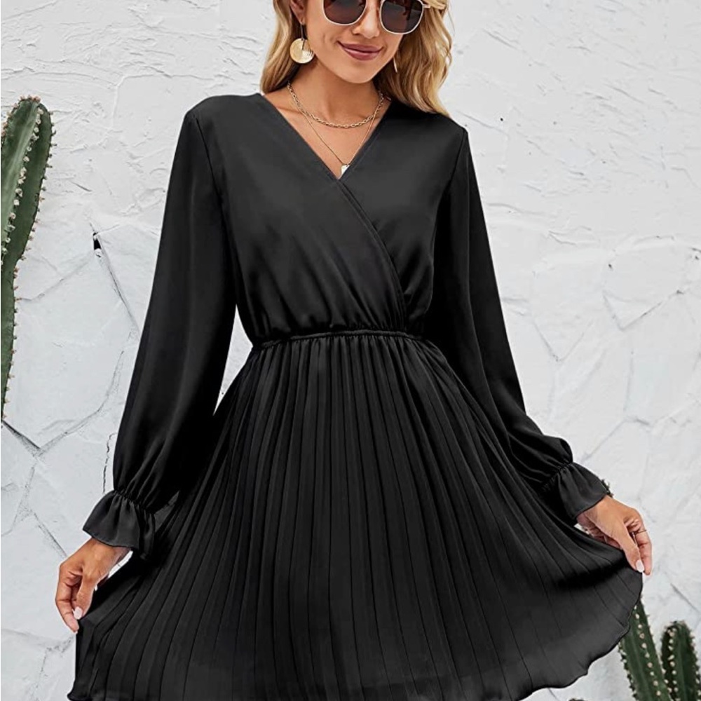 BBX Lephsnt Womens Wrap V Neck Dresses size Small NWT